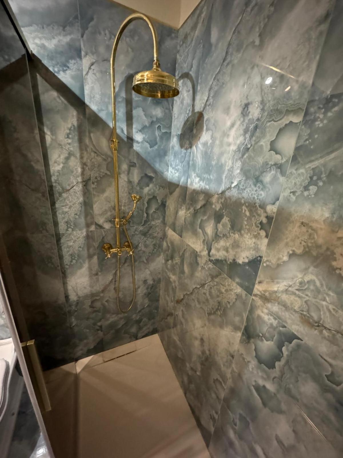 Palazzo Titti Rialto Suites Venesia Bagian luar foto