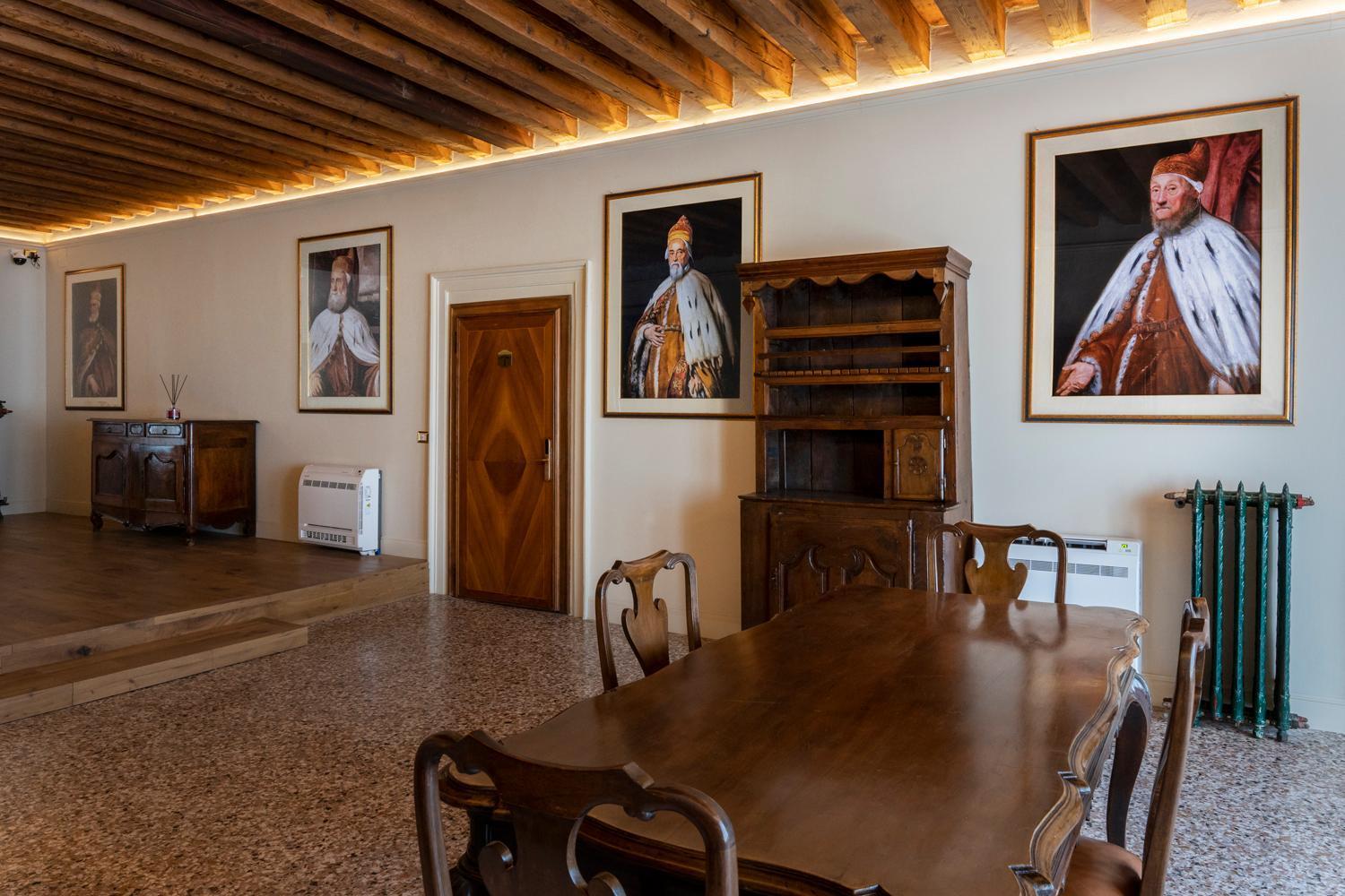 Palazzo Titti Rialto Suites Venesia Bagian luar foto
