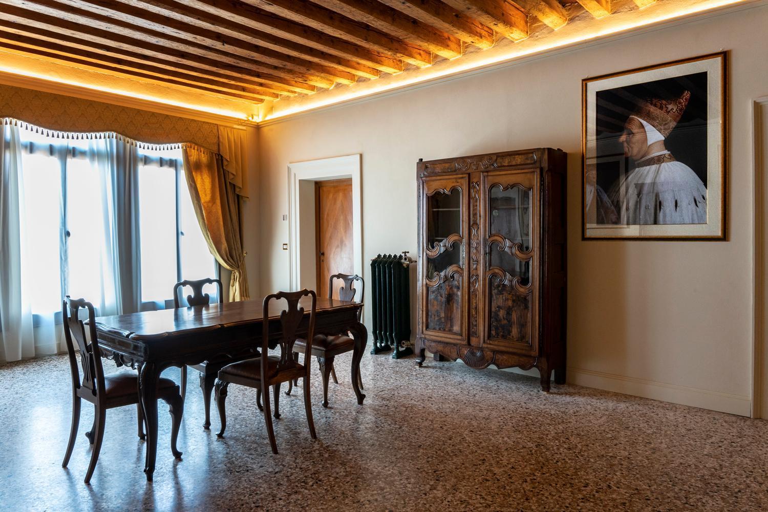 Palazzo Titti Rialto Suites Venesia Bagian luar foto