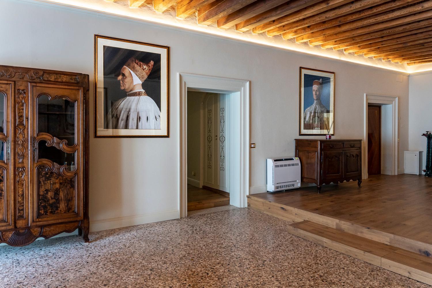 Palazzo Titti Rialto Suites Venesia Bagian luar foto